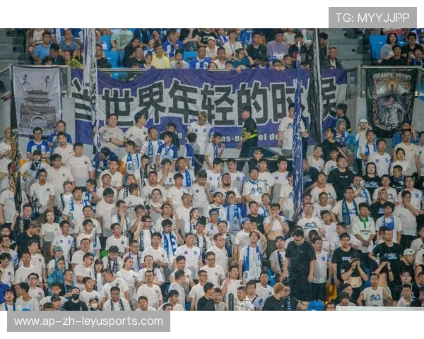 天津津门虎毫不犹豫的冲刺让场面瞬间紧绷