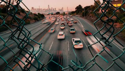 乐鱼app下载-英超球员体能训练新趋势，英超训练足球